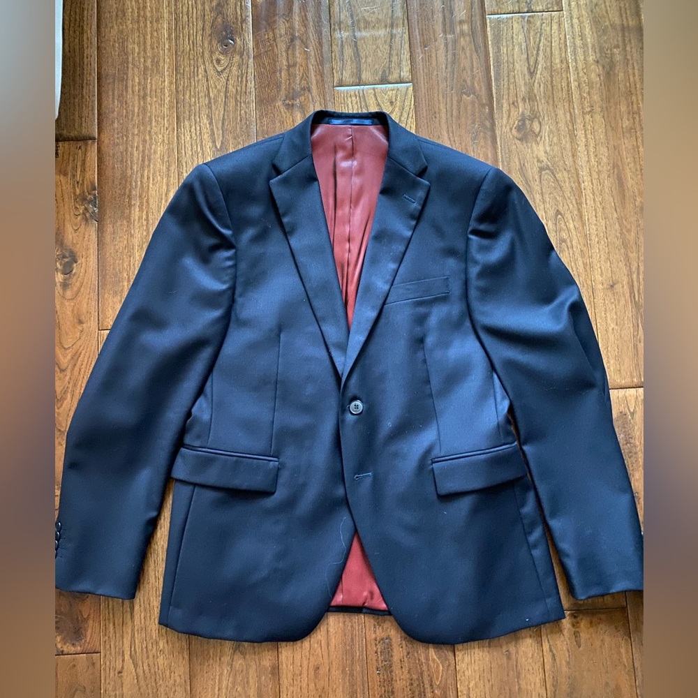 Men’s navy suit Kenneth Cole brand